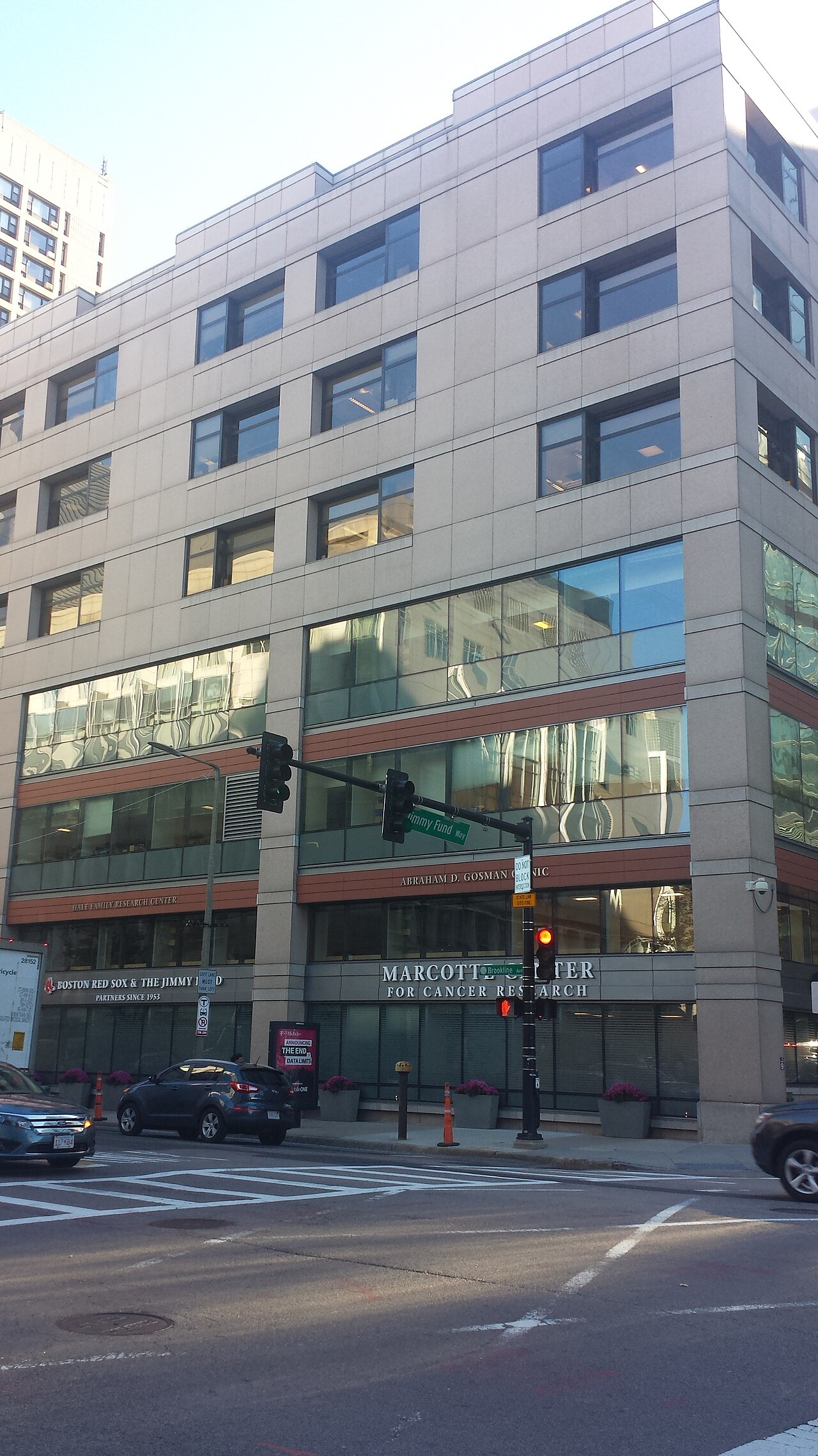 Dana-Farber Cancer Institute建筑实景照片
